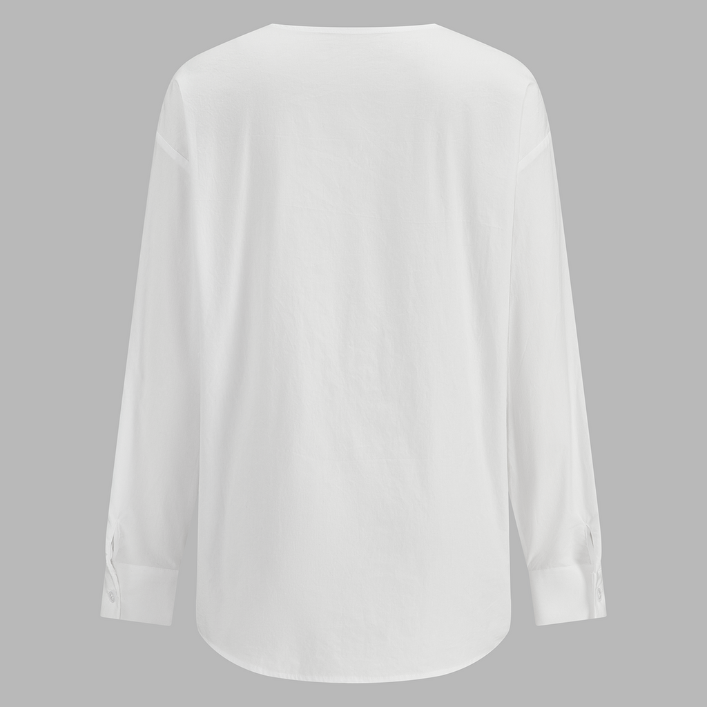Relaxed Knit Sweater with Breathable Fabric and Slight Stretch