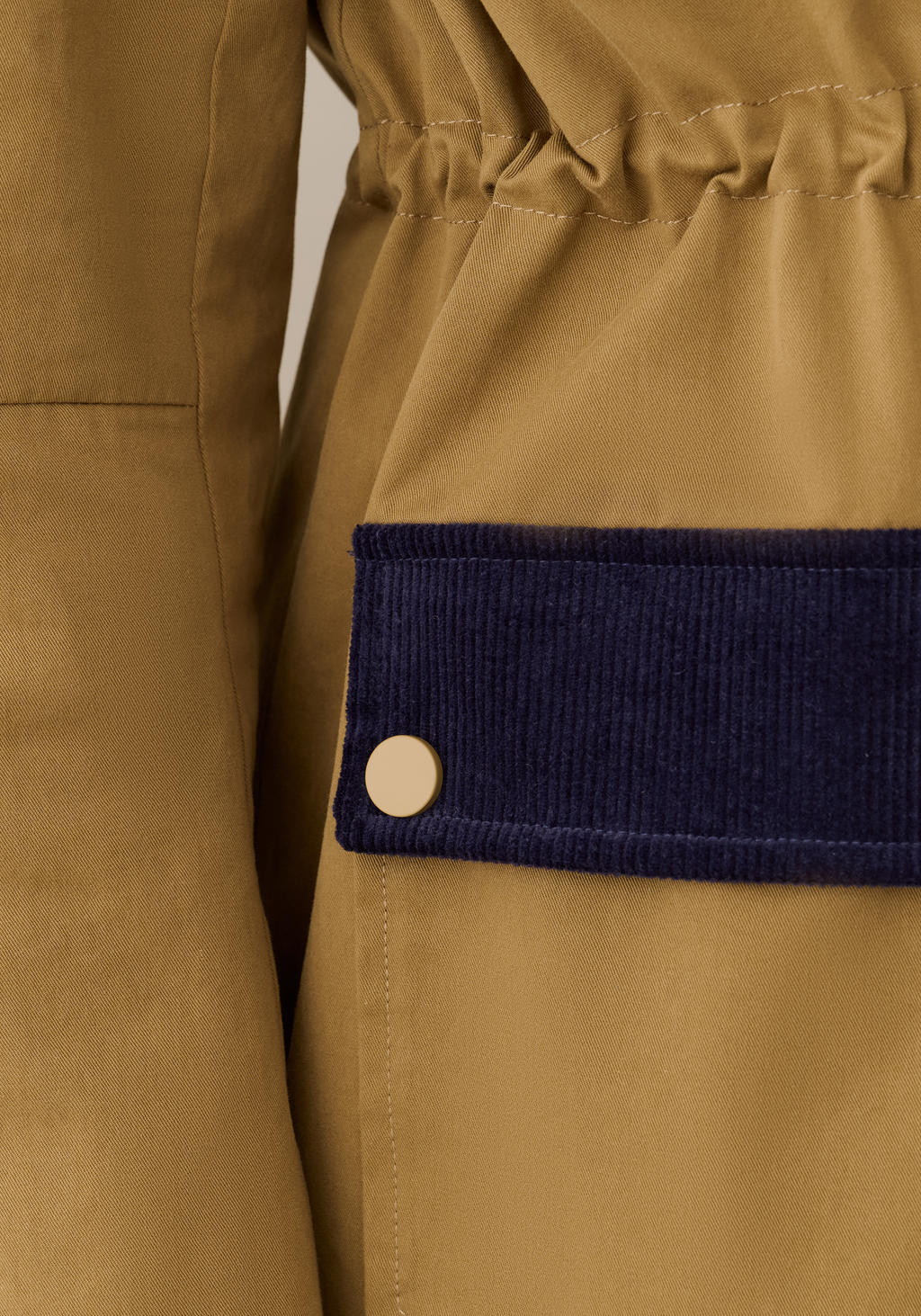 Womens Classic Barn Jacket with Corduroy Trim, Adjustable