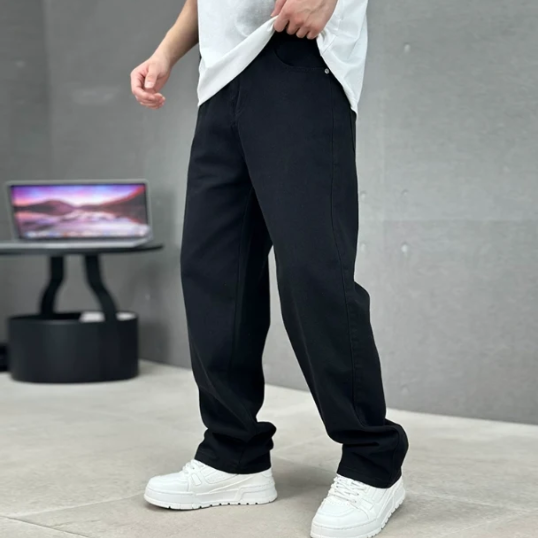Men's Straight Leg Jeans with Natural Waistband and Full Range Motion