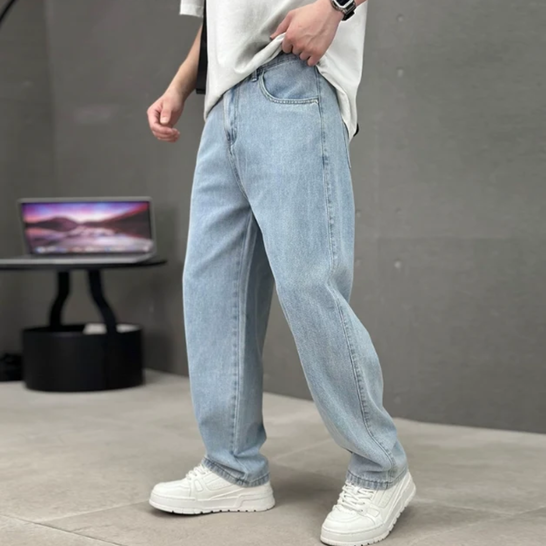 Men's Straight Leg Jeans with Natural Waistband and Full Range Motion