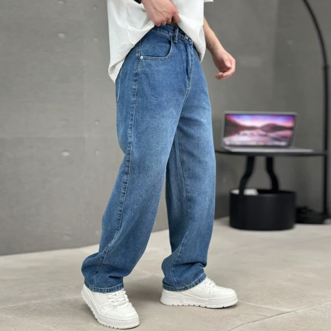 Men's Straight Leg Jeans with Natural Waistband and Full Range Motion